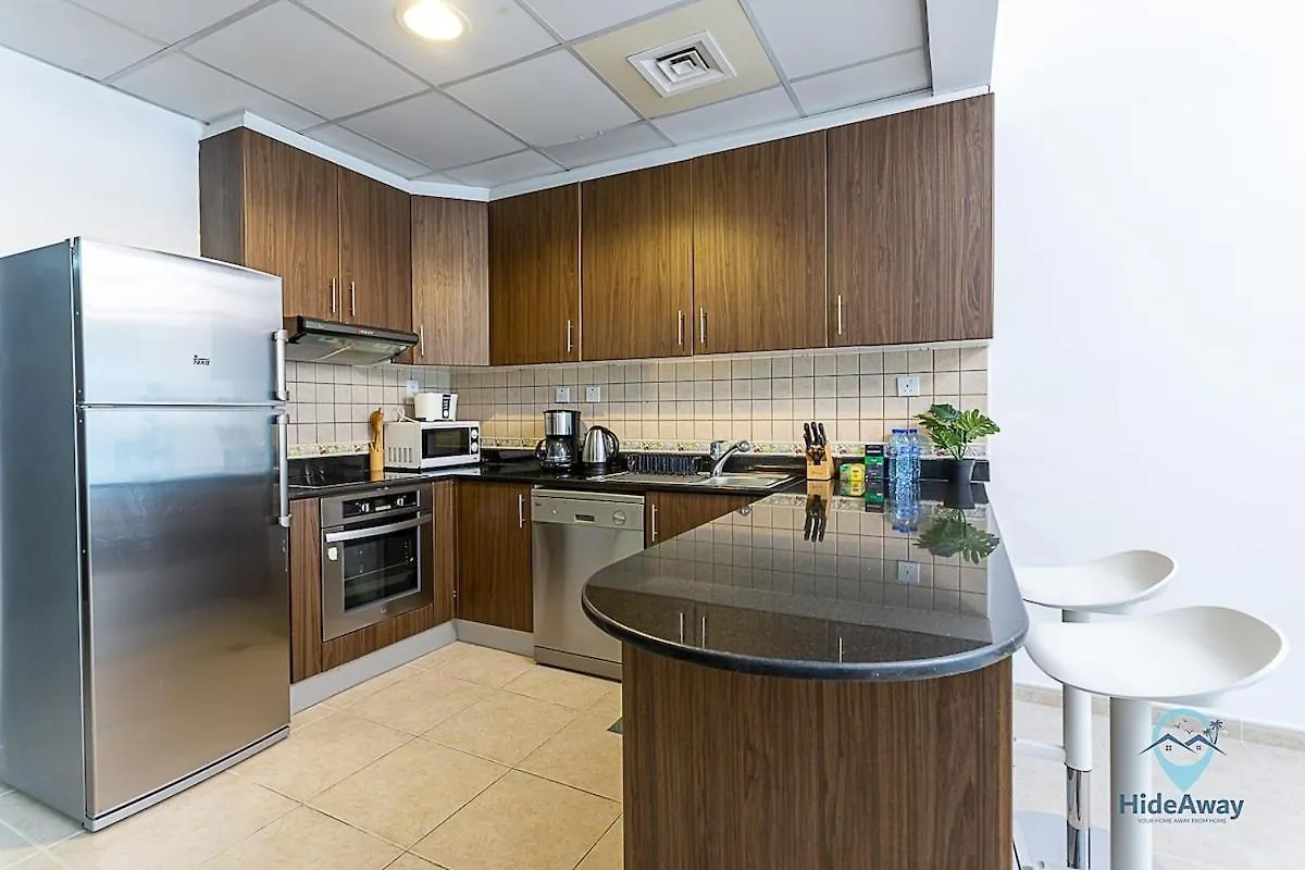 1Br Tropical Vibes Near Skydiving And Beach! Dubai 0*,  Verenigde Arabische Emiraten