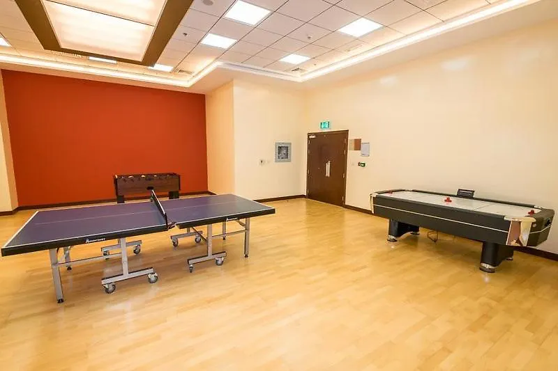 1Br Tropical Vibes Near Skydiving And Beach! Dubai Appartement