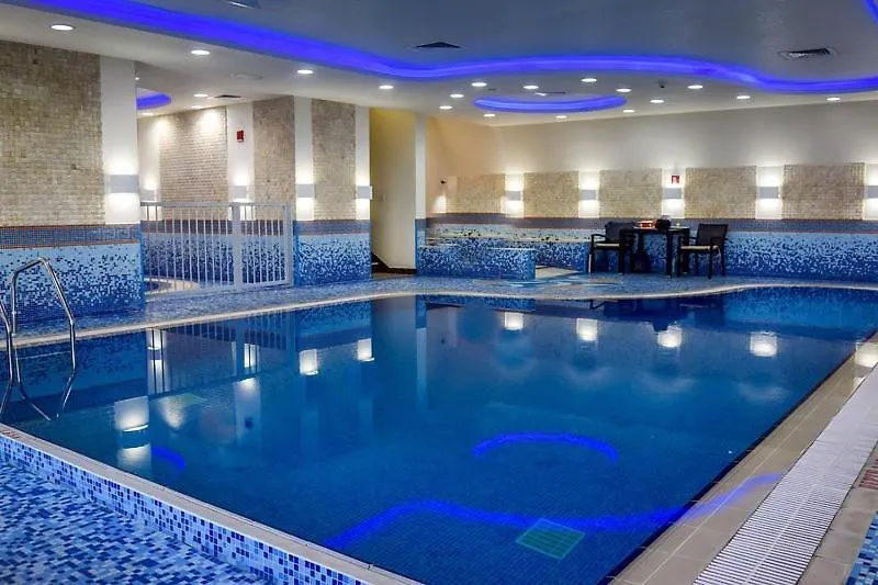 1Br Tropical Vibes Near Skydiving And Beach! Dubai