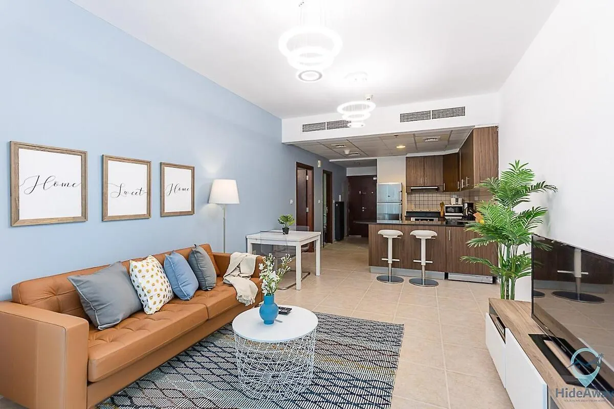 1Br Tropical Vibes Near Skydiving And Beach! Dubai